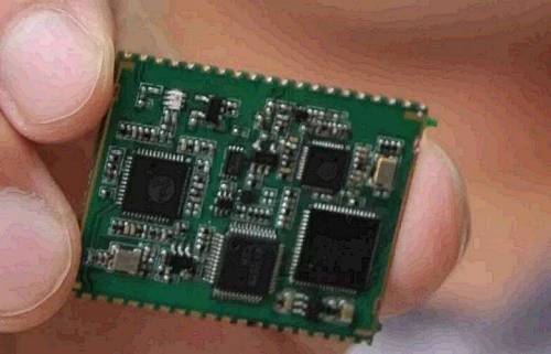 關(guān)于后續(xù)系統(tǒng)建設(shè)，根據(jù)目前流出的信息，我國(guó)當(dāng)前已經(jīng)完全完成了所有核心關(guān)鍵技術(shù)的攻關(guān)，包括技術(shù)體制、星間鏈路以及高精度衛(wèi)星鐘，正在開展相應(yīng)的技術(shù)驗(yàn)證。總體計(jì)劃目標(biāo)是，在2018年前后發(fā)射18顆左右的衛(wèi)星，為“一帶一路”的沿線國(guó)家提供基本服務(wù)，2020年左右要完成全球系統(tǒng)建設(shè)。